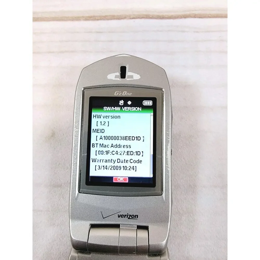 Casio Gz'One Boulder C711 Black Verizon Flip Phone Tested
